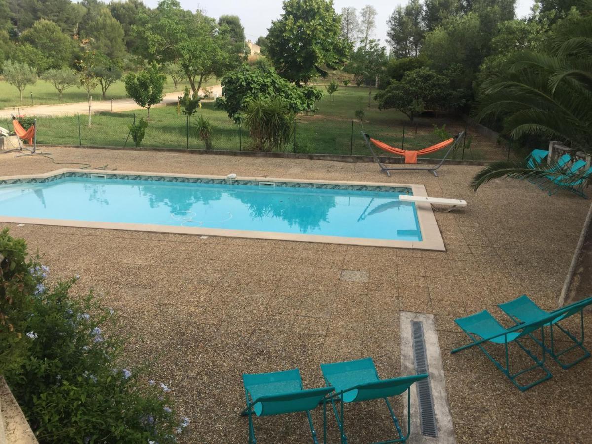 Sur Les Pas De Pagnol Bed and Breakfast Aubagne Eksteriør billede