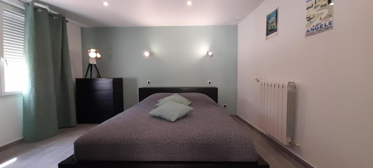 Sur Les Pas De Pagnol Bed and Breakfast Aubagne Eksteriør billede